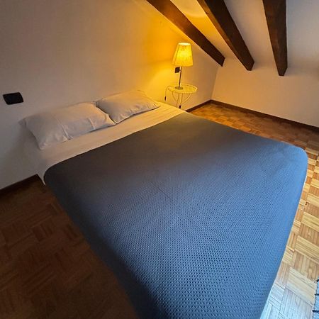 La Casa Di Ale Lägenhet Lecco Exteriör bild