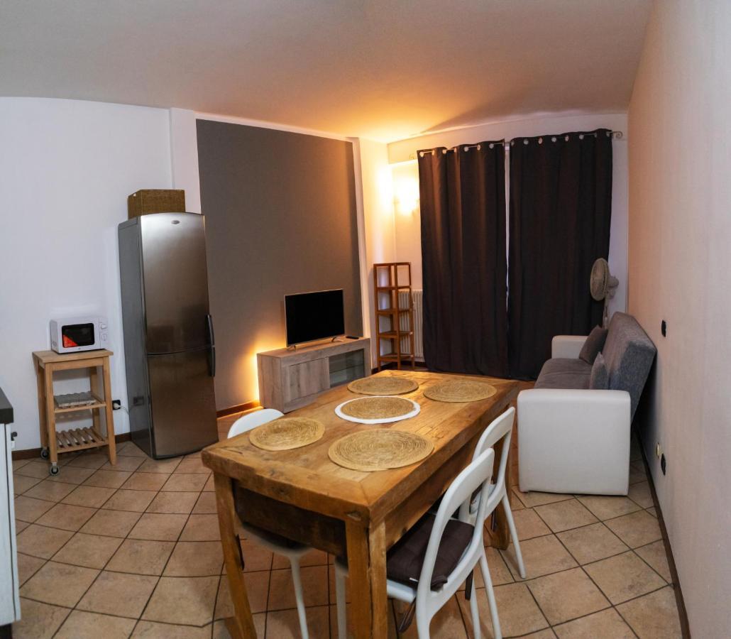 La Casa Di Ale Lägenhet Lecco Exteriör bild