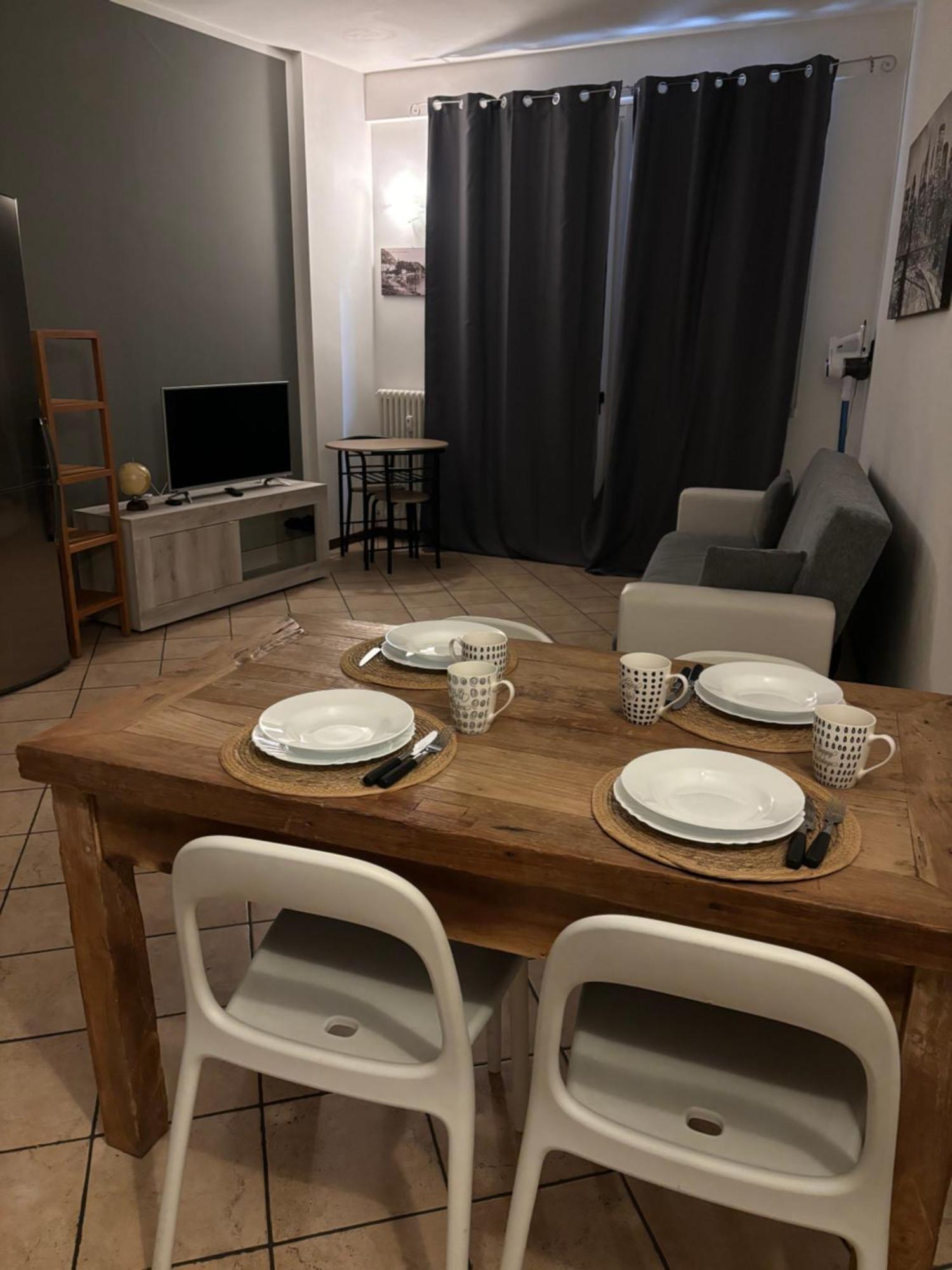 La Casa Di Ale Lägenhet Lecco Exteriör bild